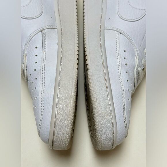 Nike Women’s Court Vision Mid Triple White Sneakers Sz 8 - Picture 11 of 16